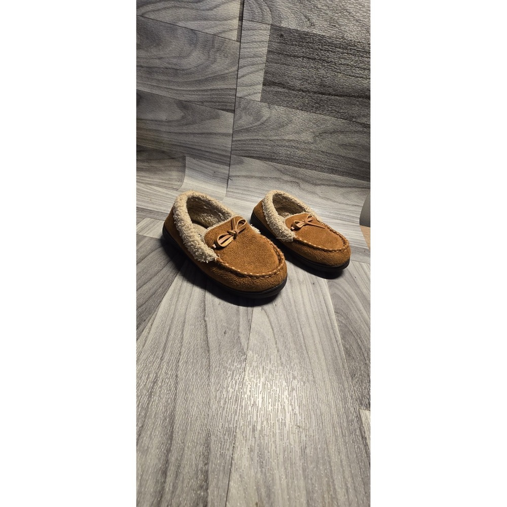 Kids Dockers Indoor/outdoor moccasin slippers Size 11-12